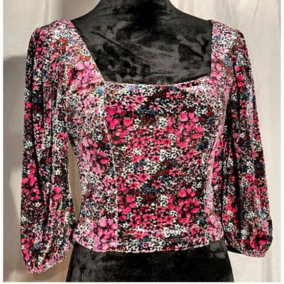 SO Brand Velvet Crop Top, Purple & Pink Poppies, Back Bow, Size Small - Picture 4 of 5